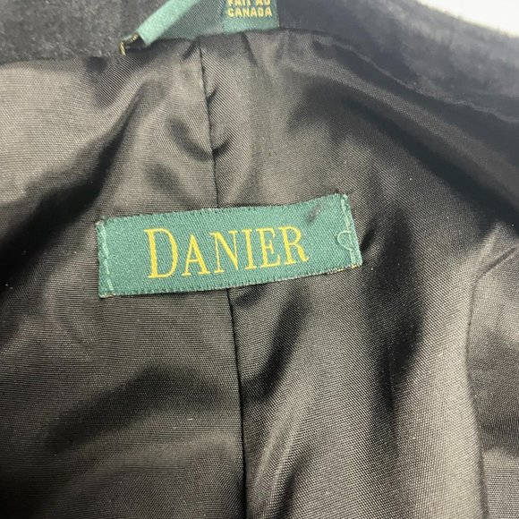 Danier black real suede flared pants with floral cut-out at bottom !! size 12 - Picture 9 of 10